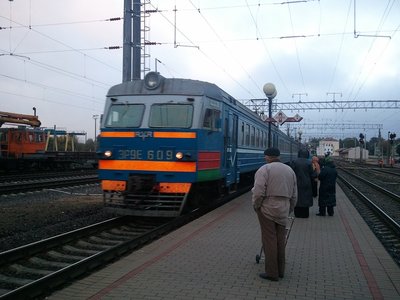 Первый в истории официальный утренний рейс ЭР9 сообщением Минск-Жлобин прибывает на станцию Березина в Бобруйске