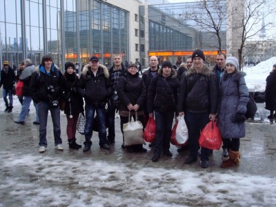 &quot;Вроде все в сборе&quot;. Привокзальная площадь